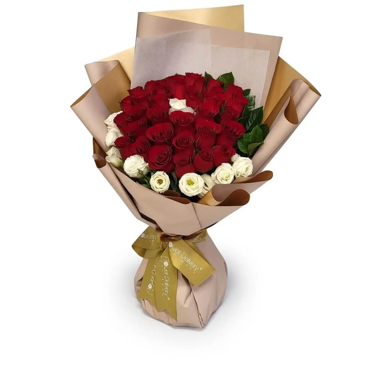 Dozens of deep red roses accented with creamy white roses, wrapped in gold-toned paper | 多支深紅玫瑰搭配乳白玫瑰環繞,包裹於香檳金紙中,綁上橄欖綠色緞帶,色彩飽滿對比鮮明。