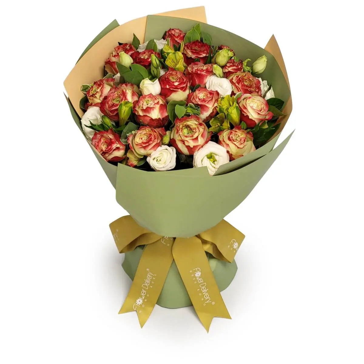 Hand-tied bouquet of cream roses with red edges, white lisianthus, and green foliage, wrapped in olive green and beige paper with a mustard gold ribbon. 奶油紅邊玫瑰與白桔梗手綁花束,配綠葉,橄欖綠與米色包裝配芥黃絲帶。