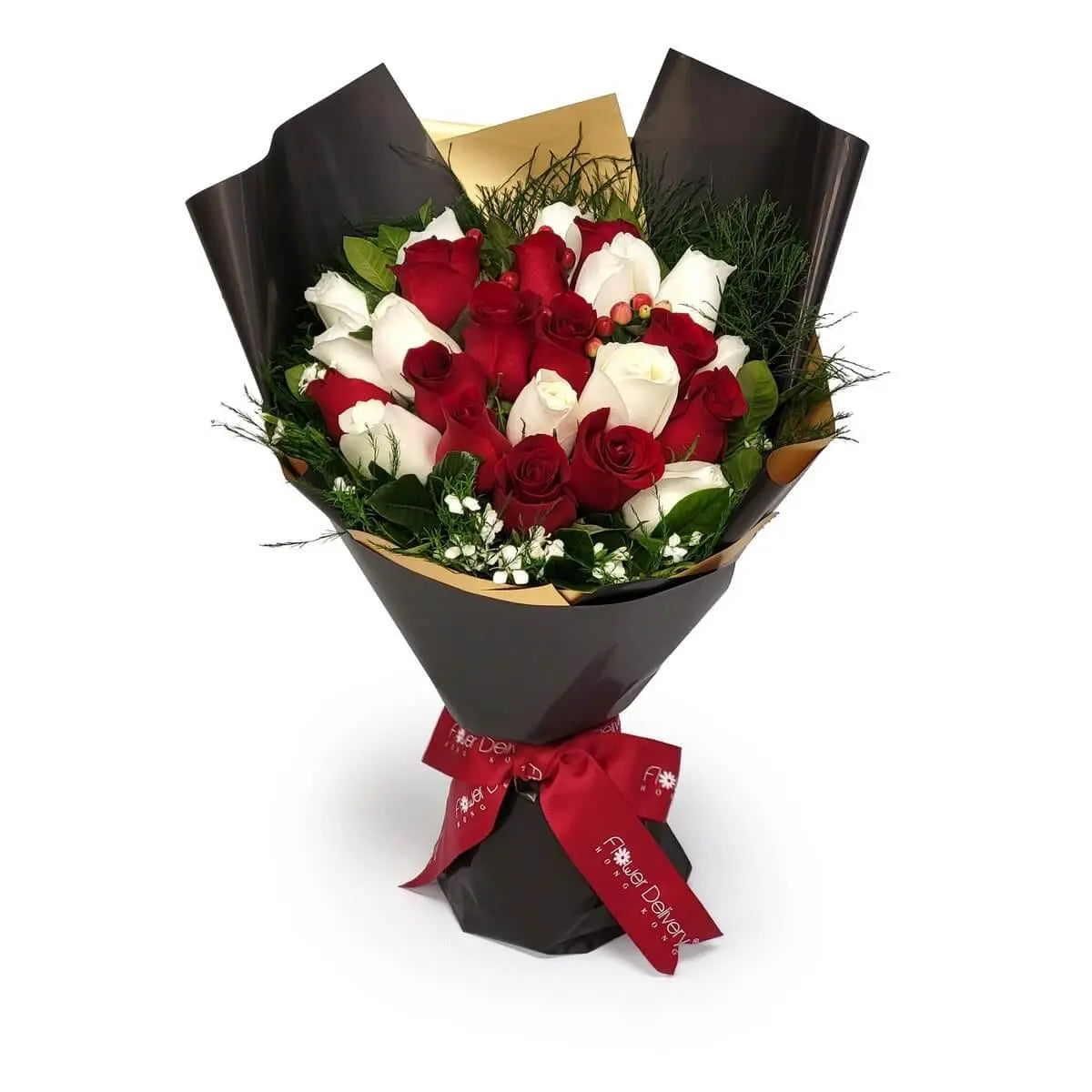 Elegant bouquet of red and white roses with green foliage, berry accents, and baby's breath, wrapped in black and gold film and tied with a red satin ribbon | 紅白玫瑰配綠葉、滿天星與紅果,黑金包裝紙包裹,紅絲帶點綴,高貴典雅