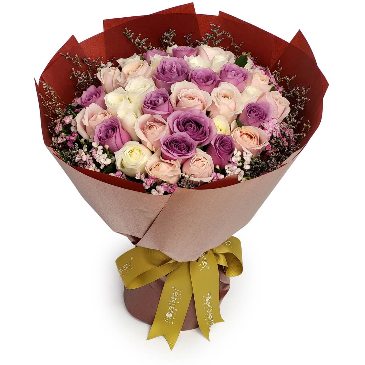 Hand-tied bouquet featuring mixed pastel roses in lilac, blush pink and ivory, arranged densely and wrapped in brown paper, original photo - 淡紫、粉紅及象牙白玫瑰手綁花束，啡色包裝，原圖照片