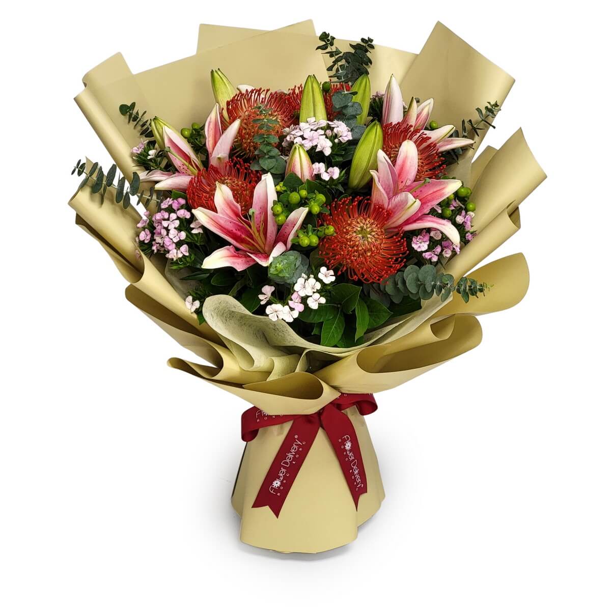 Elegant bouquet of pink lilies, red pincushion proteas, and wax flowers with eucalyptus foliage 米色包裝花束含粉紅百合、紅針墊花及蠟花原相精美展示.