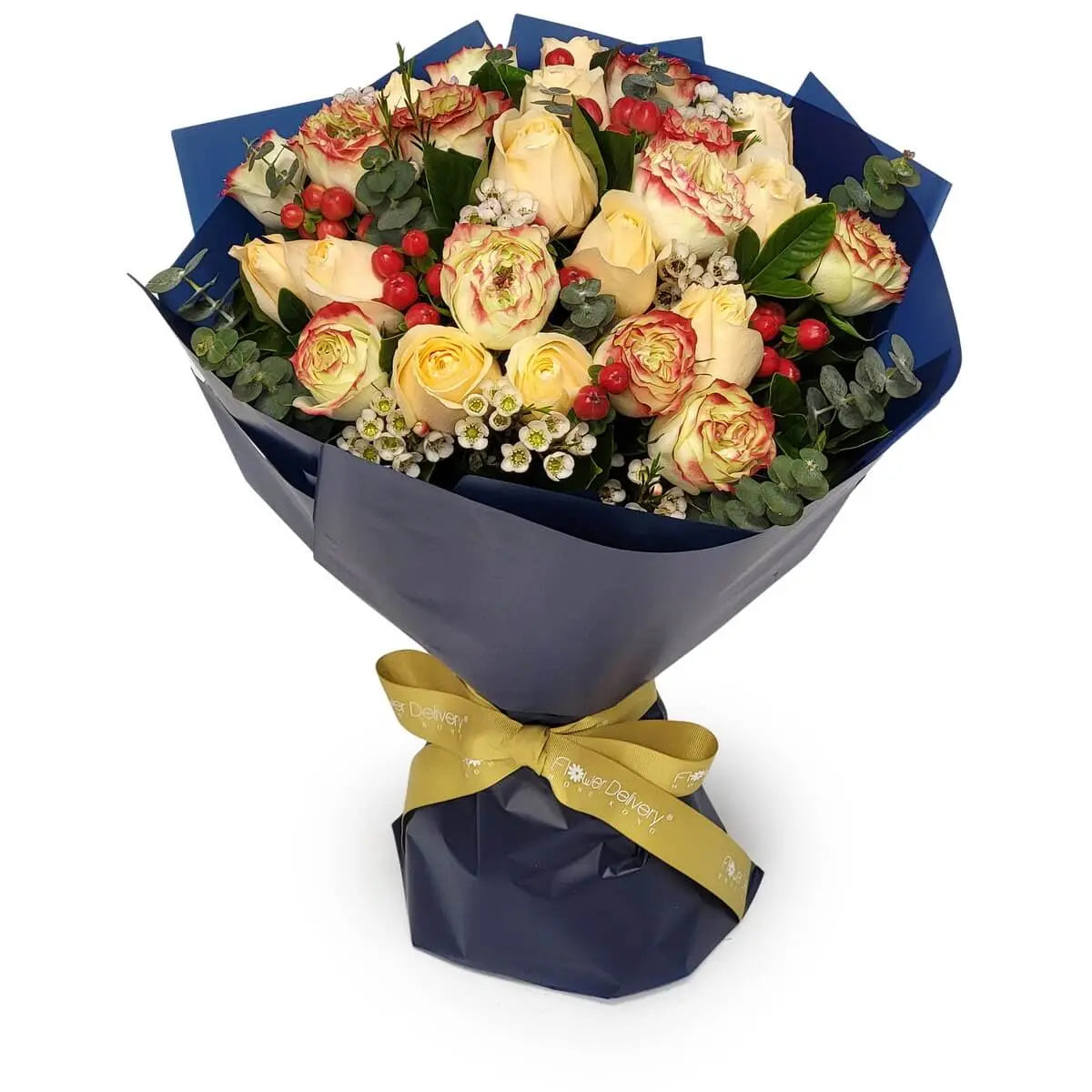 Bouquet featuring champagne roses, cream-red bicolor roses, white waxflowers, red hypericum berries, and eucalyptus foliage | 花束包括香檳玫瑰、奶油紅雙色玫瑰、白蠟花、紅豆與尤加利葉襯托