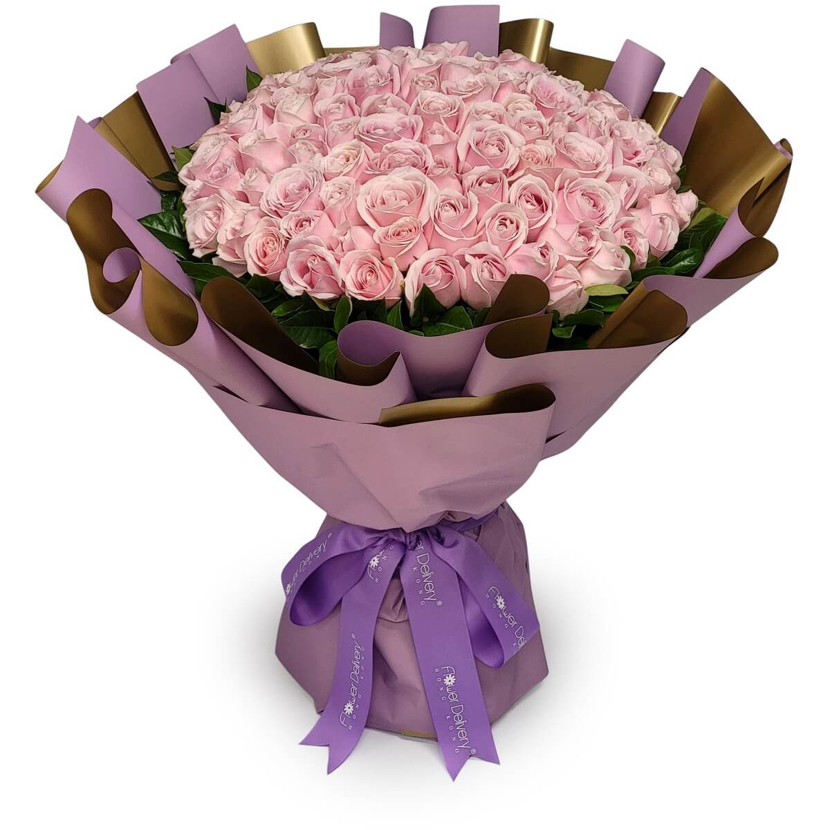 Grand bouquet of 99 soft pink roses with greenery, wrapped in lilac and gold-toned paper - 壯觀99支粉玫瑰花束，配綠葉與紫金色包裝。