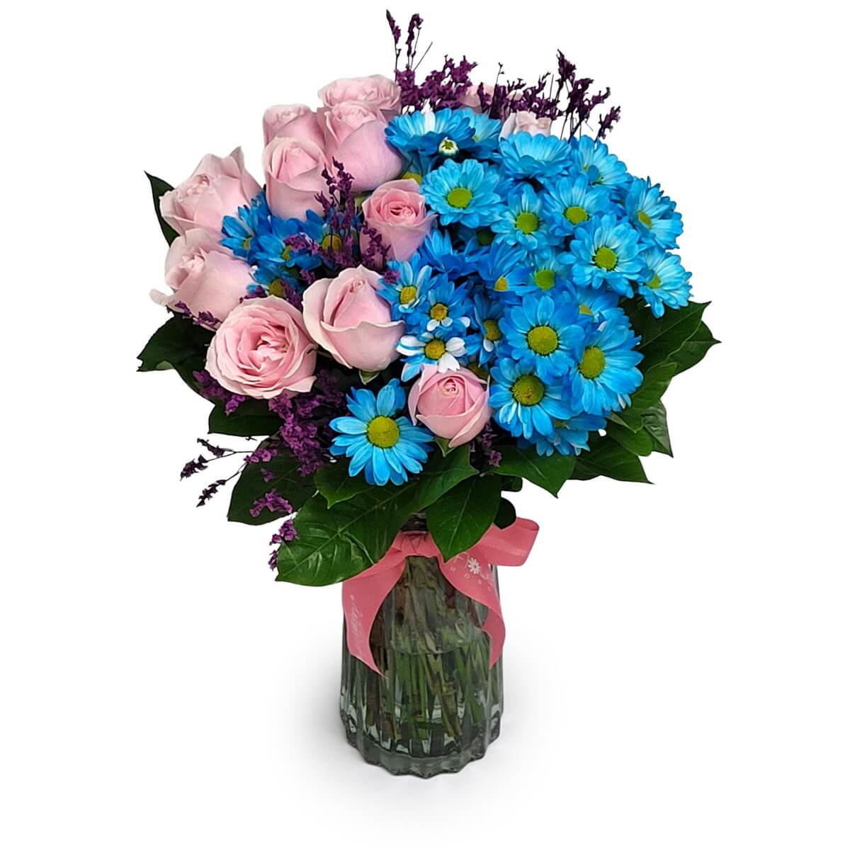 Pink roses with blue daisies and statice in glass vase - 粉玫瑰搭配藍色雛菊與紫色補血草瓶花。