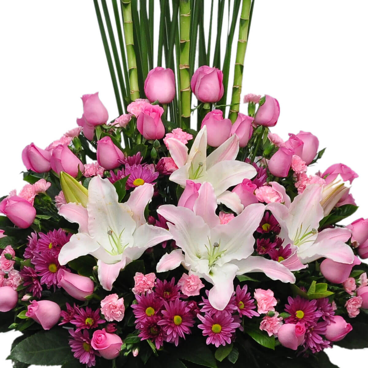 Floral display featuring white lilies, pink roses, carnations, and purple daisies, creating a delicate and feminine arrangement – 白百合、粉紅玫瑰、康乃馨與紫色雛菊組成的柔和女性花藝設計