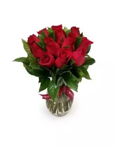 12 Red Roses flower arrangement